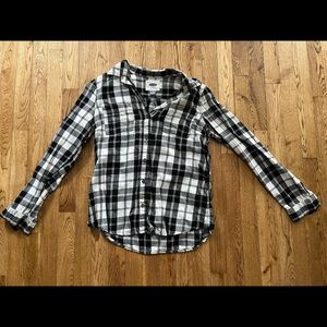 Black and White Old Navy Button Down Plaid